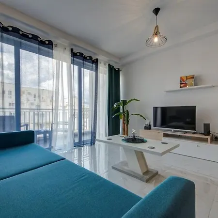 Brand-New Stylish Seaside Escape In Qawra, Steps From The Sea Apartment St. Paul's Bay Exterior photo